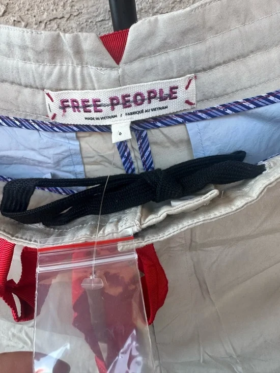 FREE PEOPLE Beige Women’s Casual Shorts with Red Belt - Picture 7 of 10